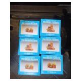 Polynesian pig and chicken figurines. New. 6