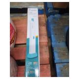 TaigeXin LED fluorescent emergency lights. 3