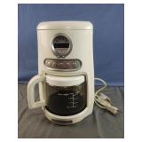 KitchenAid 10 cup coffee maker. Powers on