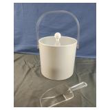 Plastic ice bucket with lid and scoop