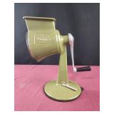 VINTAGE GRISCER Kut-Kleen-Kutter Green Salad