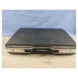 Royal Traveller suitcase