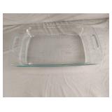 Pyrex casserole dish 3 qt. 9 x 13