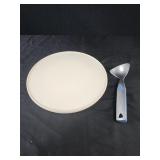 10" plastic lazy susan and ice cream scoop