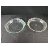 Two Vintage Pyrex glass pie plates 1 clear 1 aqua