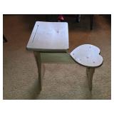 Wooden Childs Desk 22"L 17"W 20ï¿½"T