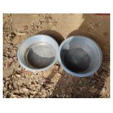 2 aluminum pans 1 is 15 x 6 and 1 is 15 x 5