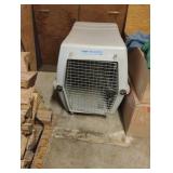 Plastic dog crate 24 x 36 x 32