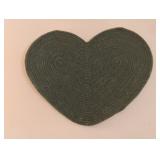 Green heart rug 31 x 24