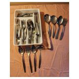 Oneida Wm A Rogers Stainless Silverware set