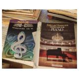 Piano books including Michel Le Grand, Les