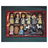 13pc Resin Manger Set