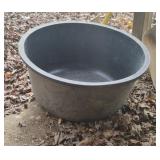 25 gallon plastic feed bucket