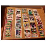 Baseball collectors cards including Cliff Floyd,