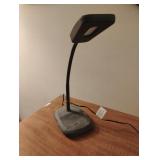 Sunbeam adjustable desk lamp. Works