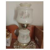 Vintage floral lamp 16.5" tall
