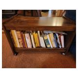 28x19x16 wooden cart with wheels, with vintage