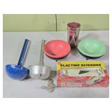 Vtg Ladels, Plastic Bowls, Alum Cups & Electric