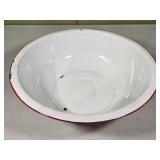 Vtg White w/Red Rim Enamelware Wash Basin 15ï¿½"