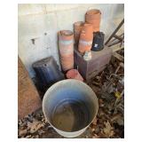Terracotta & Plastic Pots