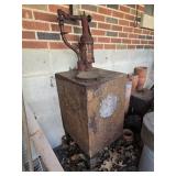 Square Metal Oil Container w/ Hand Pump (contains