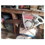 PM Canadien chainsaw. Has compression