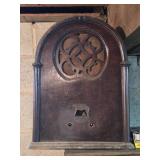 Vtg Sterling Little Symphony Tube Radio