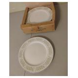 Taihei Fine China set of 6 dinner plates. 10.5"