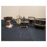 Metal pencil sharpener vtg items, liberty bell,