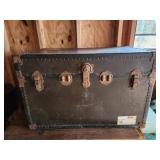 34x22x19 vintage trunk