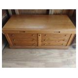 Lane cedar chest 41 x 17.5 x 19
