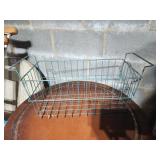 19x9x9.5 metal basket