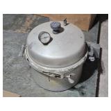 Burpee Aristocrat Cooker / Can Sealer