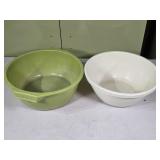 Green & White Plastic Bowls 13" & 12ï¿½" wide