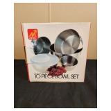 Stainless bowls with lids set