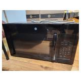 30x16x15.5 black GE microwave