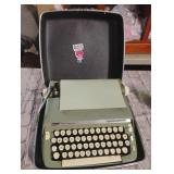 Vintage Smith-Corona Super Sterling type writer Vintage Smith-Corona Super Sterling type writer