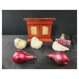 Wooden picture frame, pear ornaments, bird decor, Wooden picture frame, pear ornaments, bird decor,
