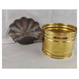 Brass scalloped shaped decor and small planter Brass scalloped shaped decor and small planter