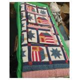Quilt 104 x 88 with 2 pillow shams 20 x 26 Quilt 104 x 88 with 2 pillow shams 20 x 26