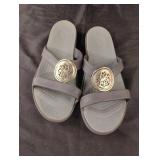 Crocs ladies size 10 W flip flops Crocs ladies size 10 W flip flops