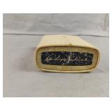 Vintage Lady Schick razor. Powers on Vintage Lady Schick razor. Powers on