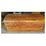 Cedar chest 43 x 17.5 x 17.5 Cedar chest 43 x 17.5 x 17.5