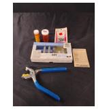 Snap fasteners, Dainty Dot Snappers Kit and Snap fasteners, Dainty Dot Snappers Kit and