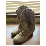 Kensie Girl Size 9 Boots Great Condition!