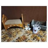 Country Duck salt and pepper shakers,  utensil