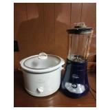 Rival crockpot and Wolfgang puck bistro blender