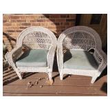 2 wicker patio chairs