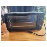 Small toaster oven