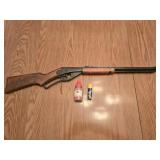 Daisy Red Ryder BB Gun w/ BB